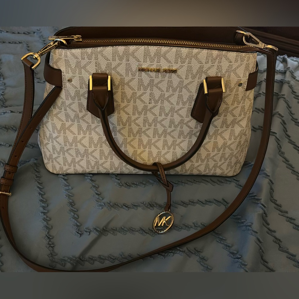 Michal Kors Crossbody